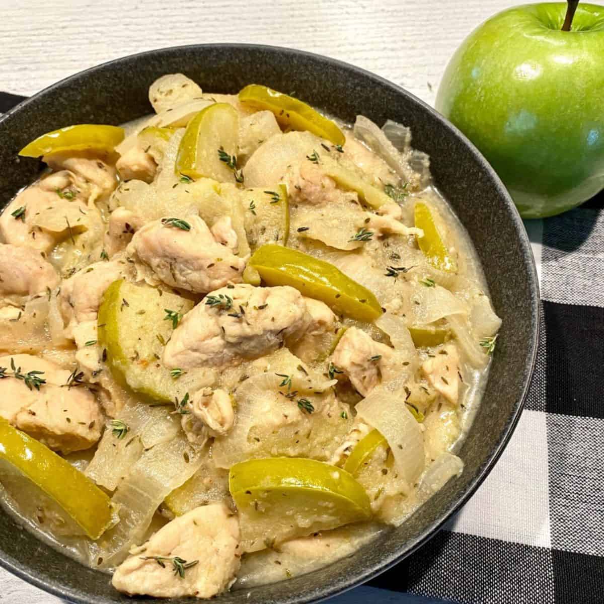 Skillet Apple Chicken: Best Apples for a Flavorful Fall Recipe